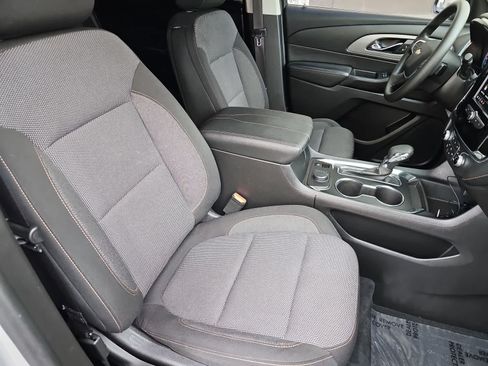 Used 2021 Chevrolet Traverse LS w/ LPO, Cargo Package FWD image 18