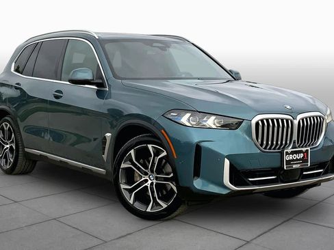 Used 2024 BMW X5 xDrive40i w/ Premium Package AWD/4WD image 3