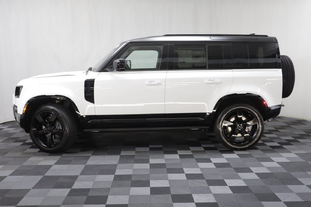 New 2026 Land Rover Defender 110 X-Dynamic SE AWD/4WD image 5