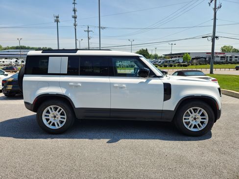 Used 2026 Land Rover Defender 110 S AWD/4WD image 6