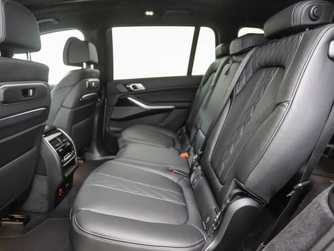 Used 2026 BMW X7 xDrive40i w/ M Sport Package image 21