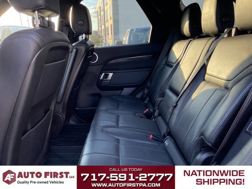 Used 2020 Land Rover Discovery HSE AWD/4WD image 12