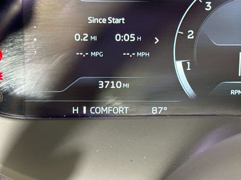 Used 2024 McLaren 750S RWD image 17