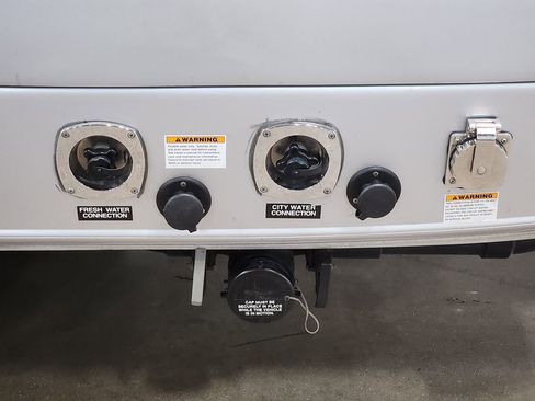 Used 2021 Mercedes-Benz Sprinter 3500 image 31