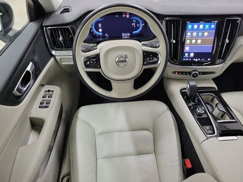 Used 2024 Volvo S60 T8 Plus image 16