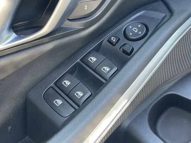 Used 2025 BMW 330i xDrive Sedan AWD/4WD image 29