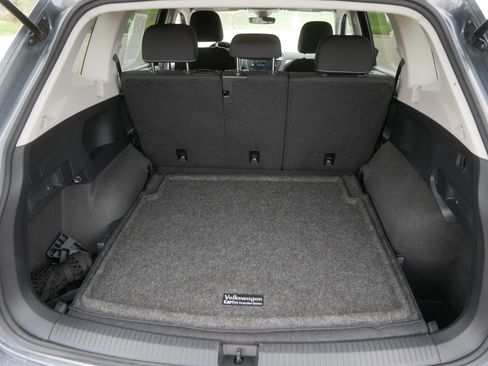 Used 2024 Volkswagen Tiguan S w/ MDO Package, Two-Row AWD/4WD image 18