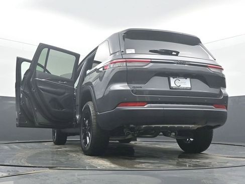 New 2026 Jeep Grand Cherokee Laredo image 60