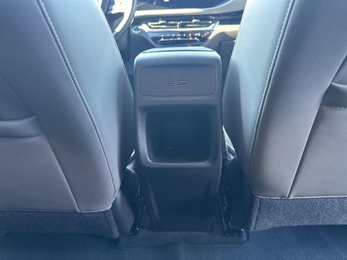 Used 2024 Buick Envista Avenir image 47