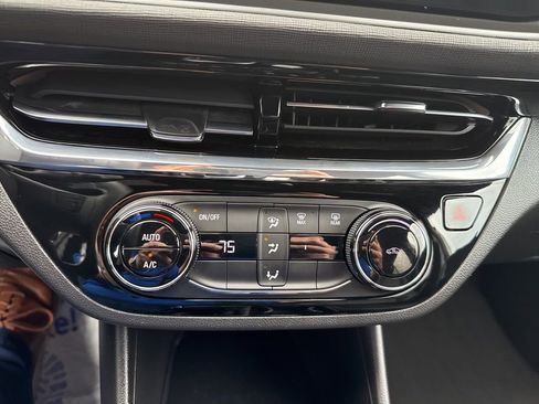 Certified 2025 Buick Envista Sport Touring FWD image 11