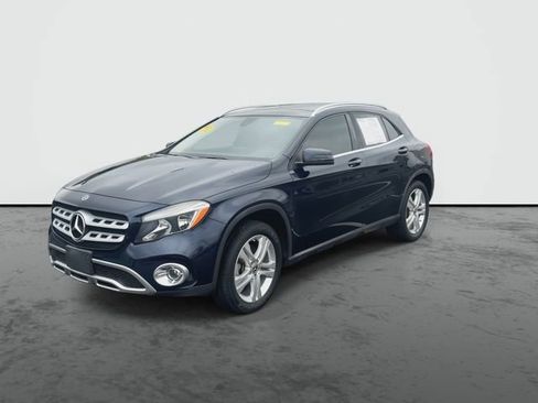 Used 2018 Mercedes-Benz GLA 250 4MATIC image 4