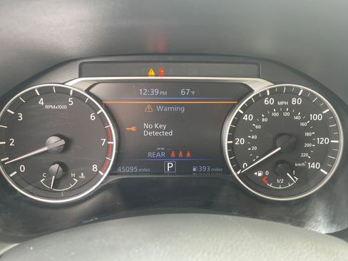 Used 2025 Nissan Altima 2.5 SV image 40