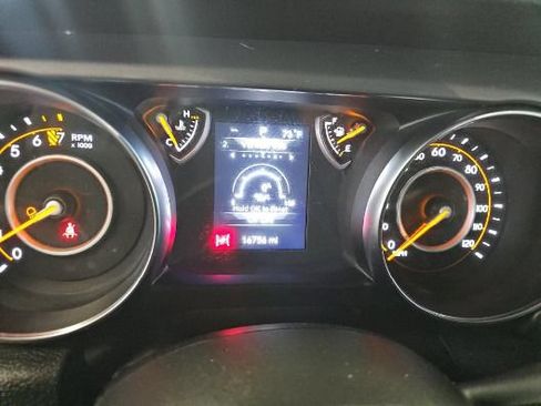 Used 2022 Jeep Gladiator Sport AWD/4WD image 3