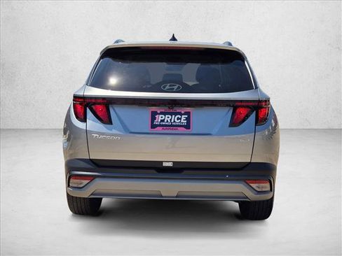 Used 2025 Hyundai Tucson SEL AWD/4WD image 7