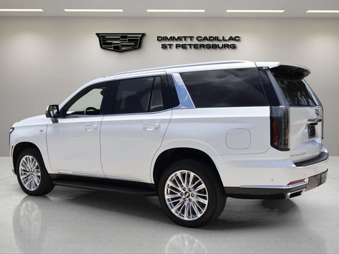 Certified 2025 Cadillac Escalade Premium Luxury AWD/4WD image 3