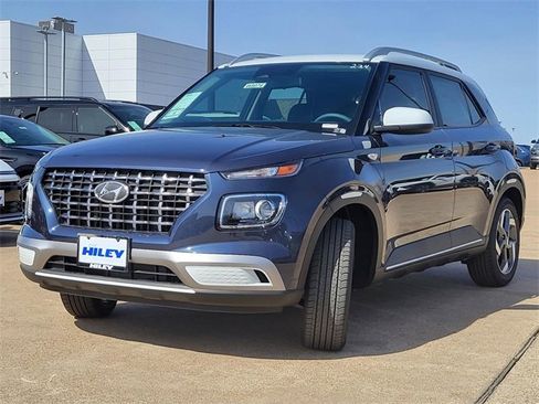 New 2026 Hyundai Venue SEL image 2