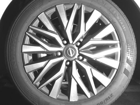 Used 2025 Nissan Altima 2.5 SV FWD image 12