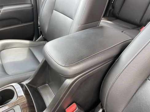 Used 2022 GMC Canyon Elevation w/ Elevation Premium Package AWD/4WD image 20