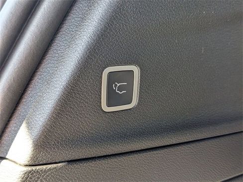 New 2026 Chrysler Pacifica Select image 30