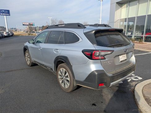 Certified 2025 Subaru Outback Limited w/ Popular Package #2 image 4