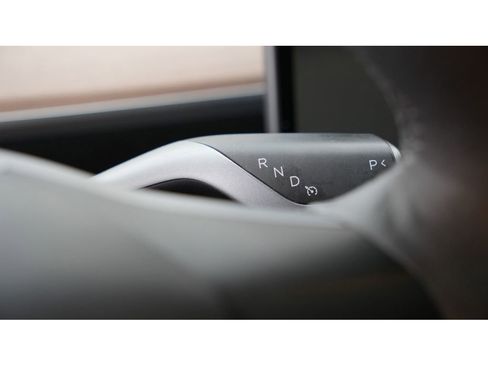 Used 2023 Tesla Model Y Long Range image 17