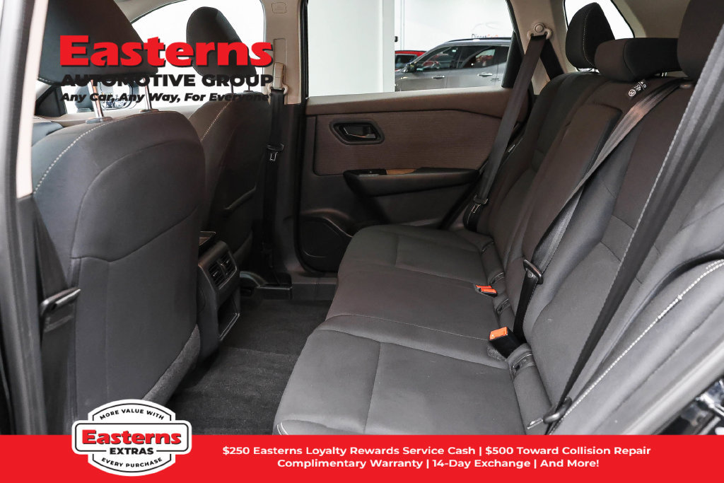 Used 2023 Nissan Rogue S AWD/4WD image 21
