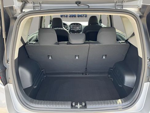 Used 2023 Kia Soul LX w/ LX Technology Package image 9