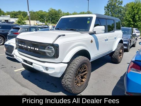 Used 2024 Ford Bronco Outer Banks AWD/4WD image 5