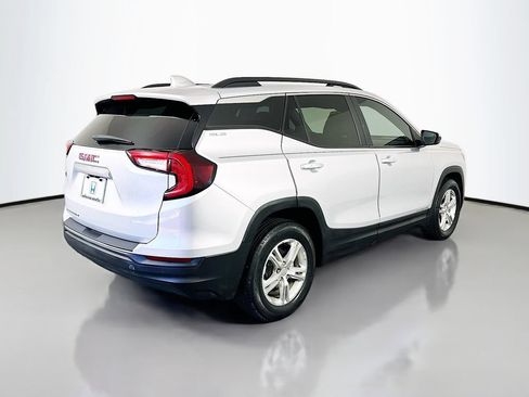 Used 2022 GMC Terrain SLE w/ Driver Convenience Package FWD image 5