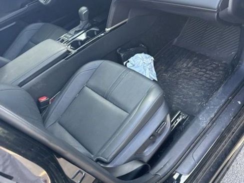 Used 2025 Toyota Camry XSE w/ Premium Package image 17