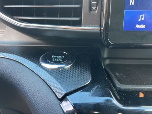 Used 2024 Ford Explorer ST-Line w/ Class IV Trailer Tow Package image 29