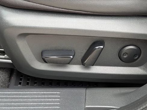 Used 2023 Nissan Rogue SL w/ SL Premium Package FWD image 23