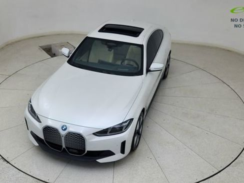 Used 2025 BMW i4 eDrive40 w/ Premium Package RWD image 78