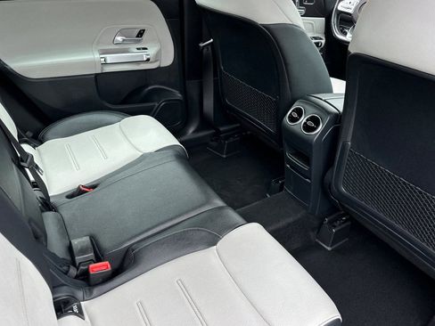 Used 2022 Mercedes-Benz GLB 35 AMG 4MATIC image 30