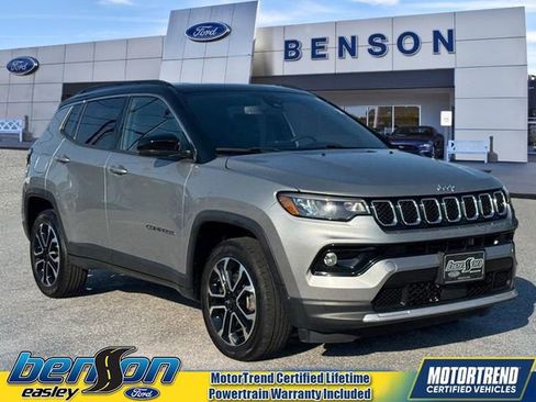Used 2023 Jeep Compass Limited AWD/4WD image 1