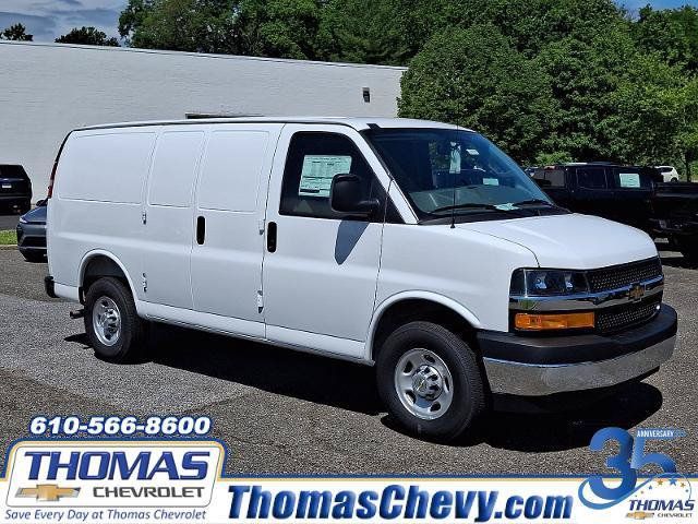 New 2026 Chevrolet Express 2500 w/ Driver Convenience Package RWD image 1