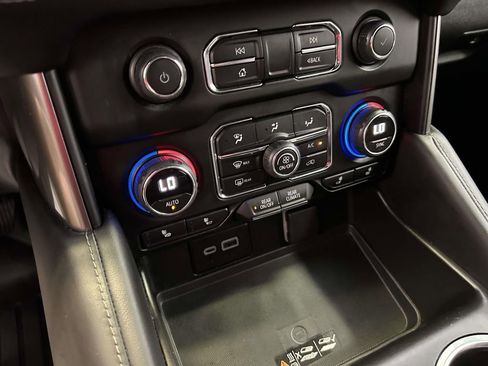 Used 2024 Chevrolet Tahoe LT RWD image 26