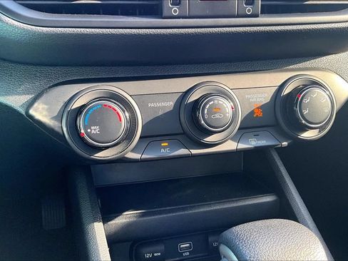 Used 2023 Kia Forte LXS w/ LXS Technology Package FWD image 23
