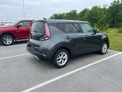 Used 2023 Kia Soul S FWD image 11