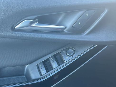 Certified 2025 Chevrolet Equinox LT w/ Safety and Technology Package image 15