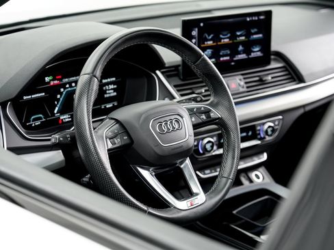 Used 2021 Audi SQ5 Prestige w/ Prestige Package AWD/4WD image 9