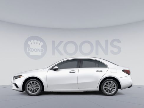 Used 2019 Mercedes-Benz A 220 A 220 image 2