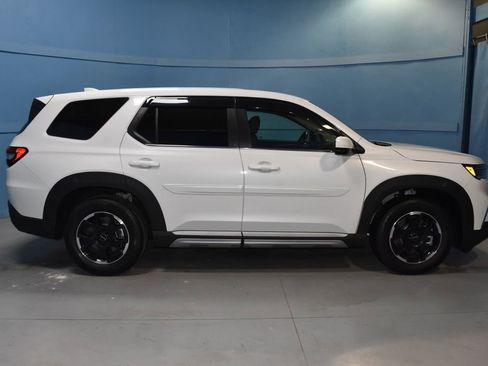 Used 2025 Honda Pilot EX-L image 27