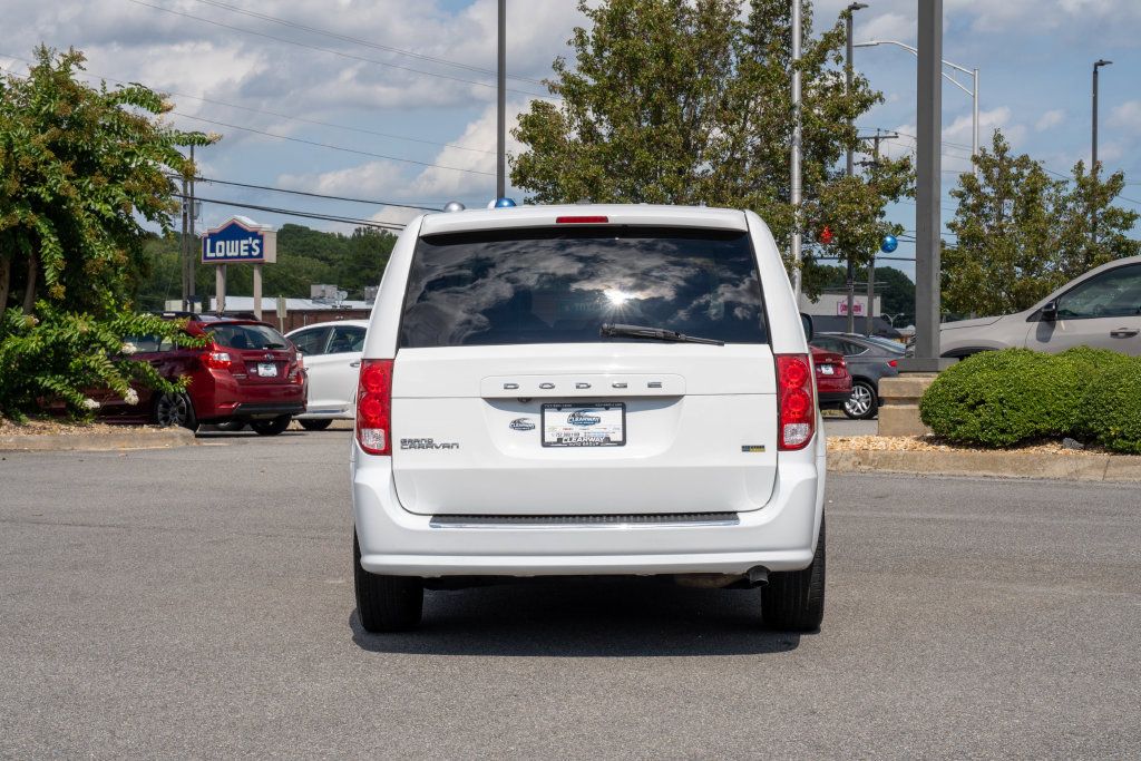 Used 2019 Dodge Grand Caravan SE w/ UConnect Hands-Free Group FWD image 6