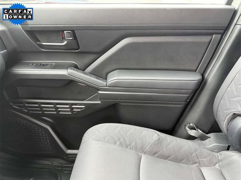 Used 2025 Toyota Tacoma SR image 15