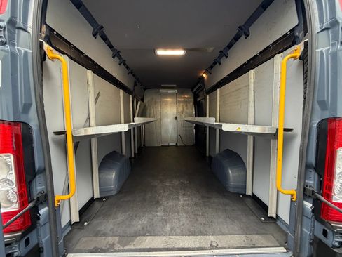 Used 2021 RAM ProMaster 3500 FWD image 5