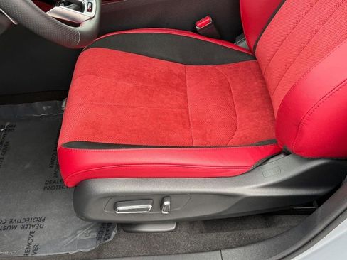 Certified 2025 Acura ADX A-Spec image 19