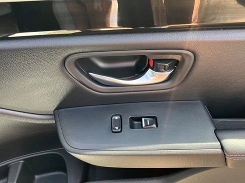 Used 2023 Honda Pilot Touring image 33