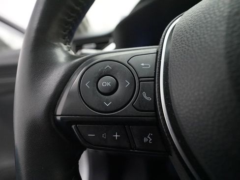 Used 2019 Toyota RAV4 Limited AWD/4WD image 18