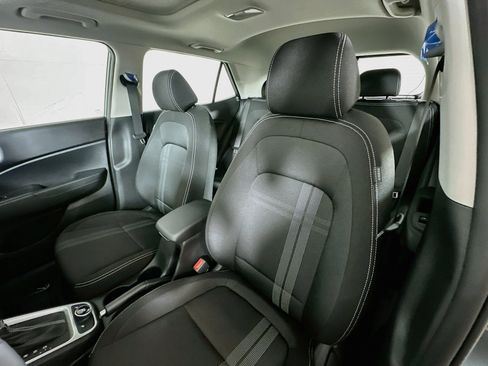 New 2026 Hyundai Venue SEL FWD image 19